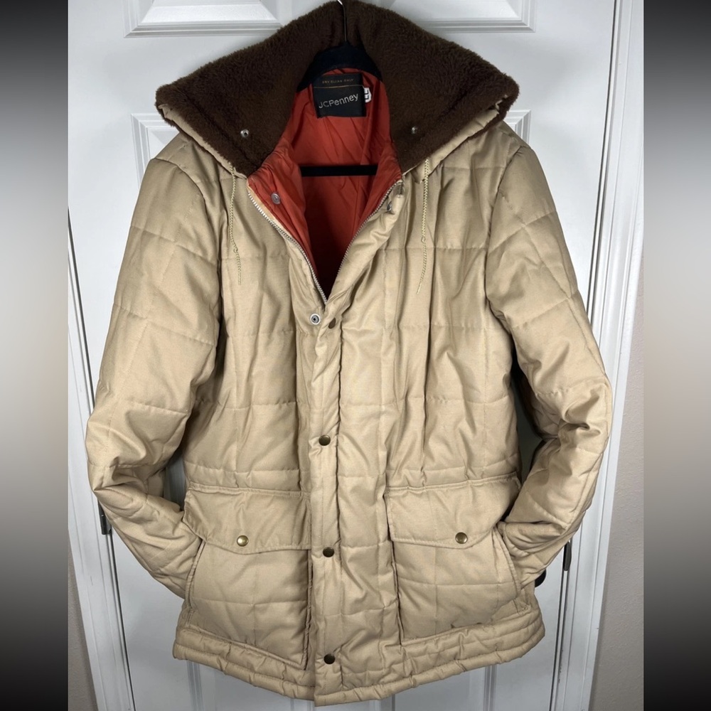 Vintage JCPenny Parka Coat Khaki Color Puffer Design 70s Era Hood Men’s LL